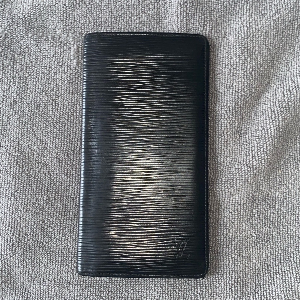 Louis Vuitton Black Epi Brazza Wallet
